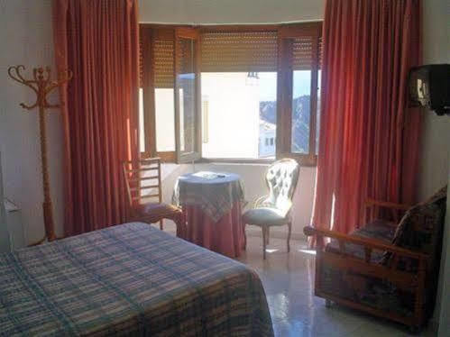 Hotel Paris Lanjarón Kültér fotó